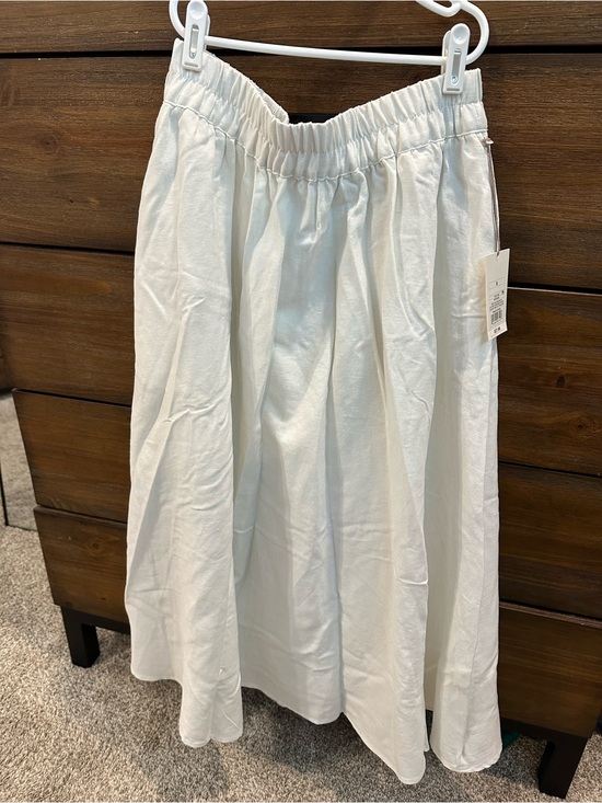 a new day Dresses & Skirts - a new day White Elastic-Waist Midi Skirt with Full Silhouette